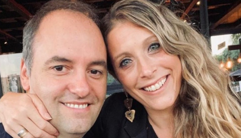 La Justicia confirmó que Manuel Adorni viajó en primera clase a Aruba con su familia y analiza el origen de los fondos