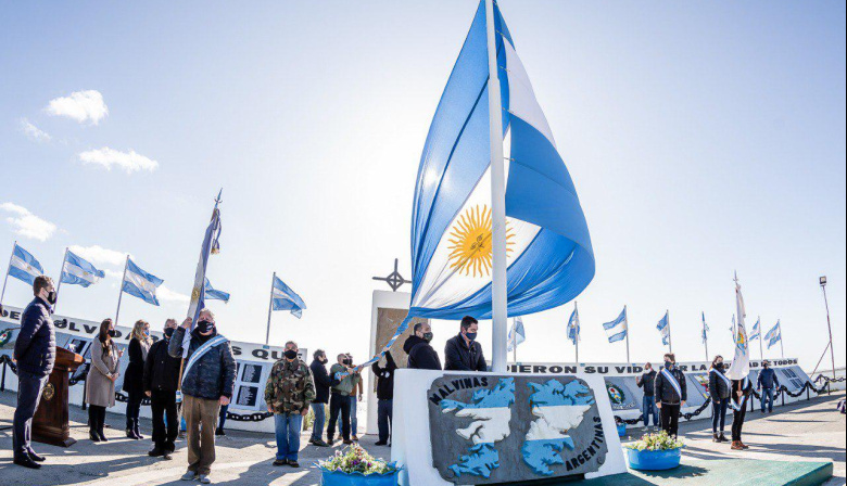 ACTO HOMENAJE A LOS VETERANOS DE GUERRA