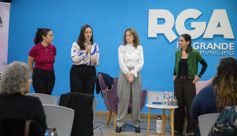 El municipio de Rio Grande fortalece sus políticas de cuidado junto a referentes de ELA