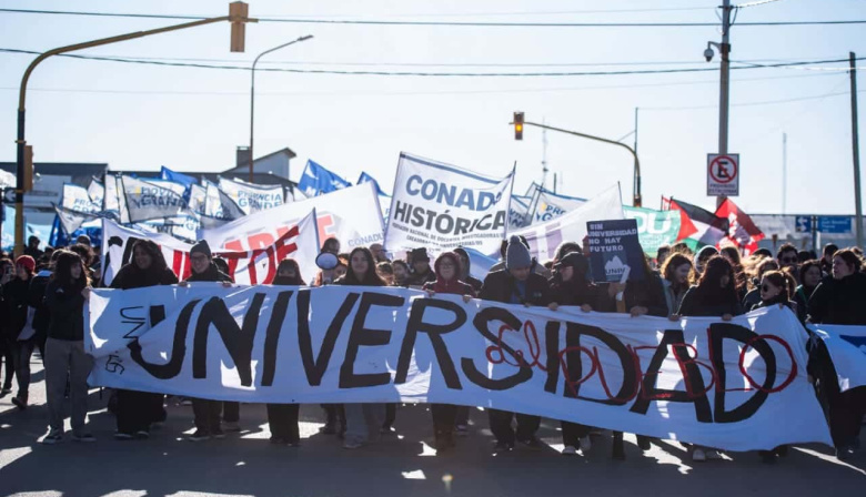 Nueva protesta fueguina por los fondos universitarios: convocan a marchar el 12 de mayo