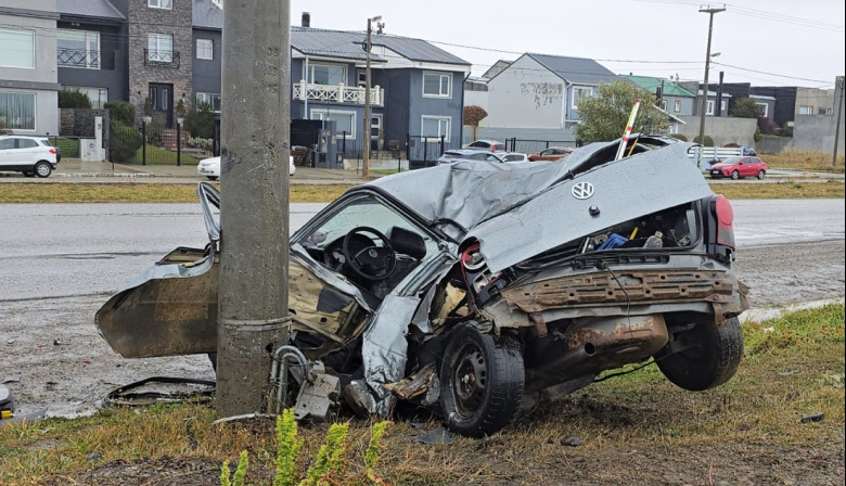 Se aguardan informes que determinen quien estaba al volante en el trágico accidente del lunes