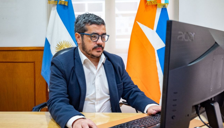 Iriarte: “Mientras la legislatura estaba por sesionar, la deuda con la Municipalidad de Ushuaia llegó a 14 mil millones de pesos"