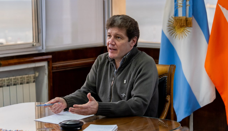 El gobernador Melella encabezó una nueva mesa de trabajo en Rio Grande con vecinos por el subsidio al GLP
