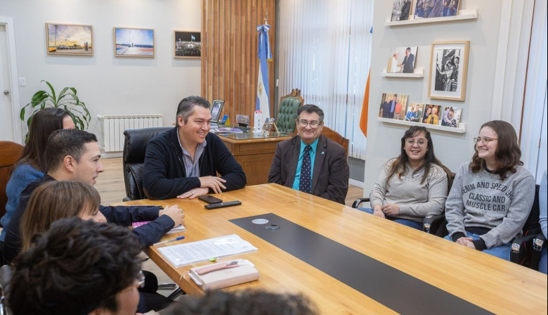 Martín Pérez firmó un convenio con la UTN