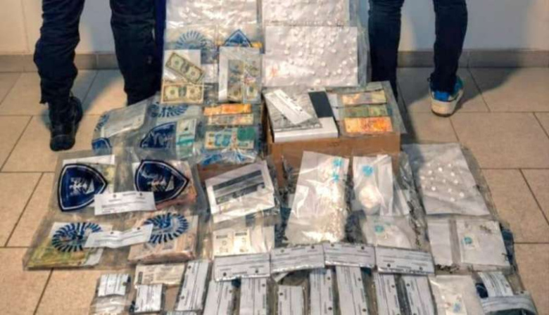 Secuestraron seis vehículos, cocaína y dinero en efectivo en cuatro allanamientos realizados en Río Grande