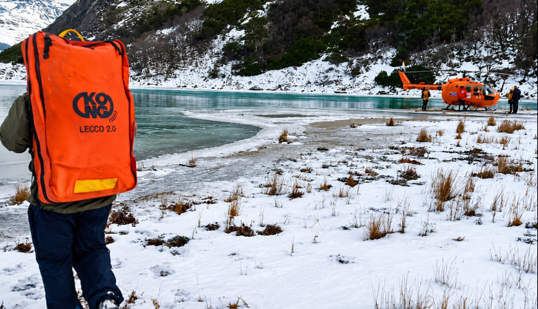 Rescataron a un excursionista lesionado en el Glaciar Ojo del Albino