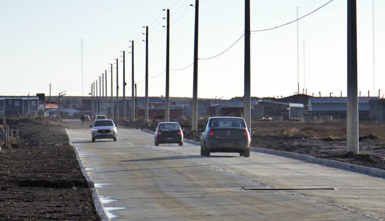 El municipio habilitó el primer tramo pavimentado de la calle Punta Popper