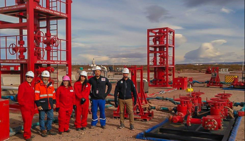 Autoridades del ministerio de energía recorrieron instalaciones estratégicas de la industria hidrocarburífera en Neuquén