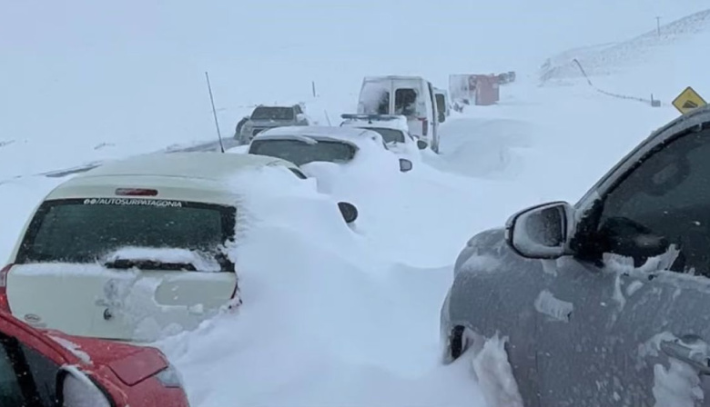 Alerta roja y naranja por frío extremo en Santa Cruz: nevadas y heladas severas marcarán el periodo más intenso del año
