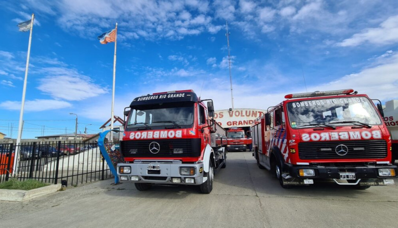 Bomberos Voluntarios impulsan una campaña solidaria para reconstruir la vivienda de una aspirante tras el incendio fatal
