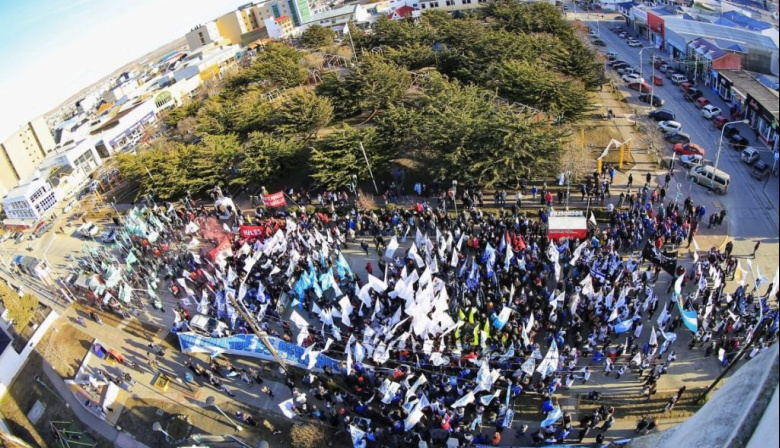 La CGT Río Grande convoca a un abrazo simbólico a la Plaza Almirante Brown en defensa de la soberanía territorial