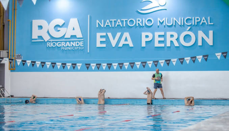 El Municipio renueva el equipamiento del Natatorio “Eva Perón”