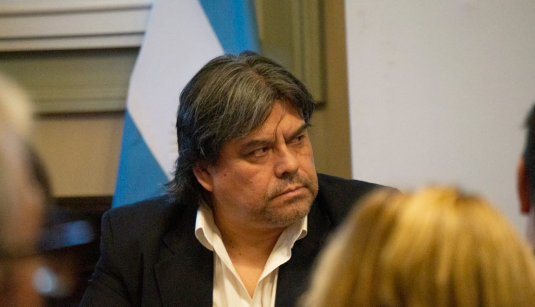 “MIENTRAS MILEI HABLA DE SOBERANÍA, EL  OFICIALISMO SIGUE SIN TRATAR LOS PROYECTOS PRESENTADOS EN  EL CONGRESO”