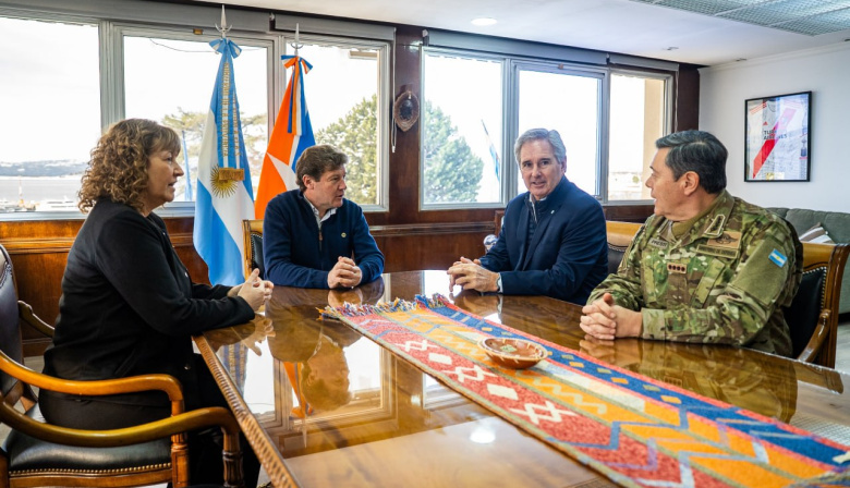 MELELLA REITERÓ LA IMPORTANCIA ESTRATÉGICA DE TIERRA DEL FUEGO Y RESPALDÓ LA REACTIVACIÓN DEL PROYECTO DE LA BASE NAVAL INTEGRADA