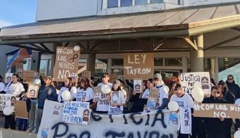 La mamá de Tayron reclamó justicia y pidió que se esclarezca qué ocurrió con su hijo