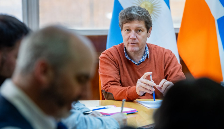 El gobierno decretó la emergencia salarial docente como parte del compromiso asumido en el acuerdo con el sector