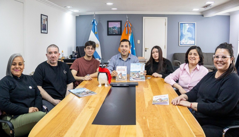 El municipio acompaña el proyecto educativo de estudiantes del IPES