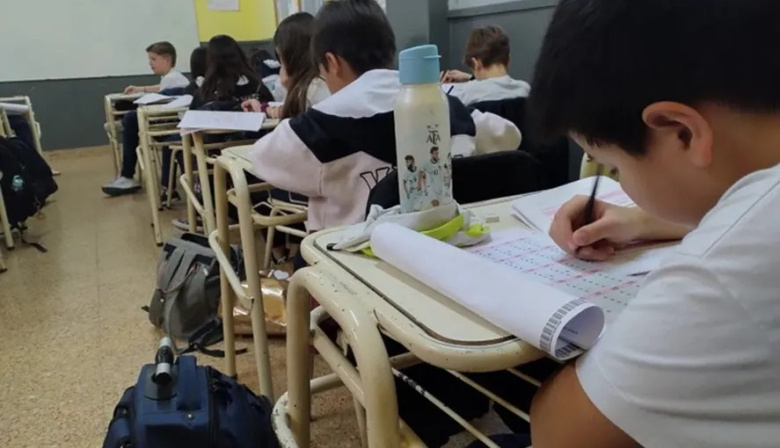 El gobierno presentó en la legislatura el proyecto de financiamiento integral del sistema educativo
