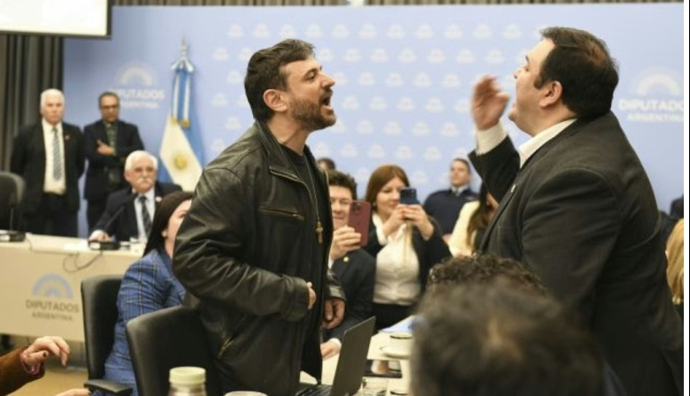 El oficialismo y sus aliados piden echar a Grabois por sus reacciones violentas