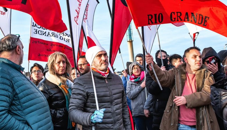 LA UCR DE TIERRA DEL FUEGO CONVOCA A LA 5.ª MARCHA FEDERAL UNIVERSITARIA EN DEFENSA DE LA EDUCACIÓN PÚBLICA