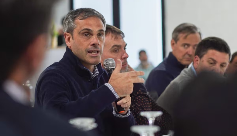 Guillermo Michel: “La apertura indiscriminada de importaciones va a generar un desempleo muy fuerte en Tierra del Fuego”