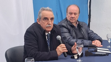 Moreno pidió “una salida democrática, dentro de la ley y el orden” para el gobierno de Javier Milei