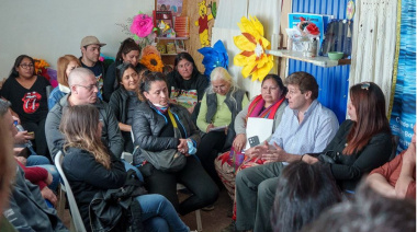 El Gobernador Melella se reunió con referentes barriales de Ushuaia para fortalecer el trabajo conjunto en territorio