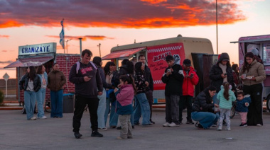 El patio gastronómico en el 'Parque de los 100 Años' continuará durante marzo en Río Grande