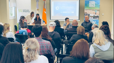 Personal de Expedición Antártico brindaron la charla "Experiencias desde Antártida"