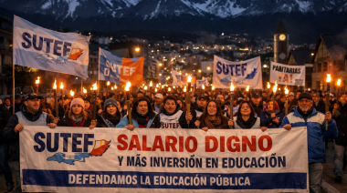 SUTEF convoca a una marcha de antorchas en toda la provincia en reclamo de salarios y mayor financiamiento educativo