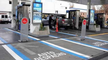 “Escaneás, cargás y te vas”: la nueva forma de cargar combustible en la ciudad