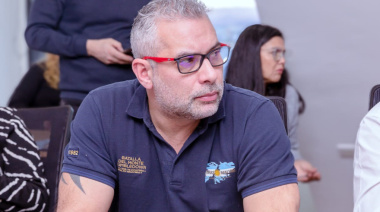 “El ajuste hay que hacerlo en el área política, en los funcionarios”