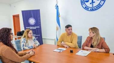 Gobierno y el colegio publico de abogados de Rio Grande firmaron un convenio para fortalecer la diplomatura de acompañantes comunitarias