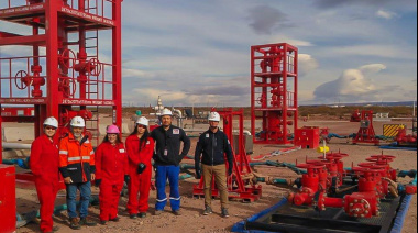 Autoridades del ministerio de energía recorrieron instalaciones estratégicas de la industria hidrocarburífera en Neuquén