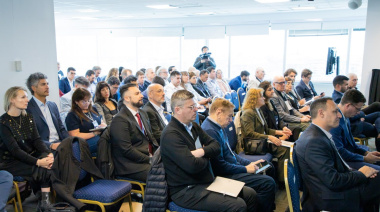 Tierra del Fuego presentó en el CFI un proyecto para convertir al puerto de Ushuaia en una terminal con energía limpia