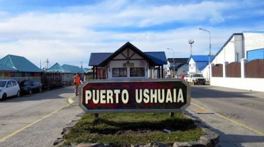 Gastón Castillo: “Es necesario que la provincia conozca qué está entrando al puerto, cuánto recauda y dónde van esos fondos”