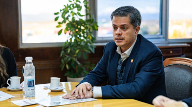 Dachary cuestionó el vínculo de una funcionaria nacional con una fundación británica y reclamó coherencia en la política de Malvinas