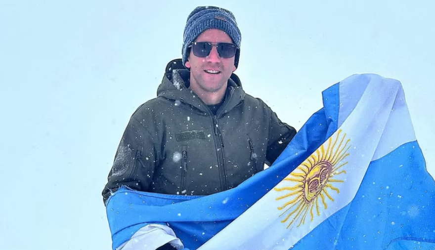 La pareja y el hijo del gendarme argentino Nahuel Gallo lograron salir de Venezuela tras un operativo secreto