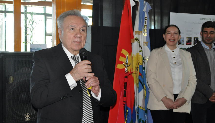 Descubrieron una línea de tiempo en reconocimiento a la trayectoria de Mario Ferreyra
