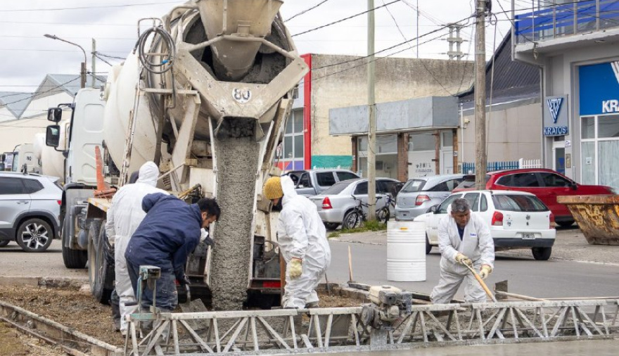Esfuerzo Compartido: Municipio y vecinos impulsan una obra conjunta de estacionamiento en Av. Belgrano y Colon