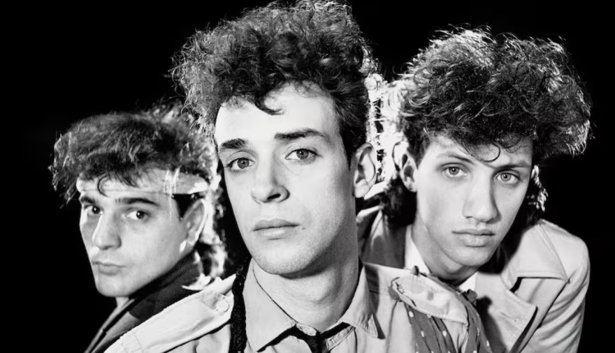 Soda Stereo se presenta en vivo