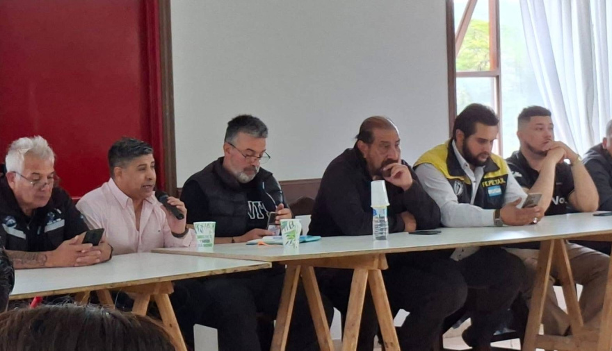 Unidos por la Soberanía Fueguina: Más de 50 Organizaciones Sindicales y Sociales se reunieron contra las Políticas del Gobierno Nacional