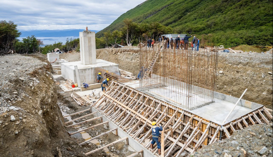 Comenzó el montaje del nuevo medio de elevación del Cerro Martial