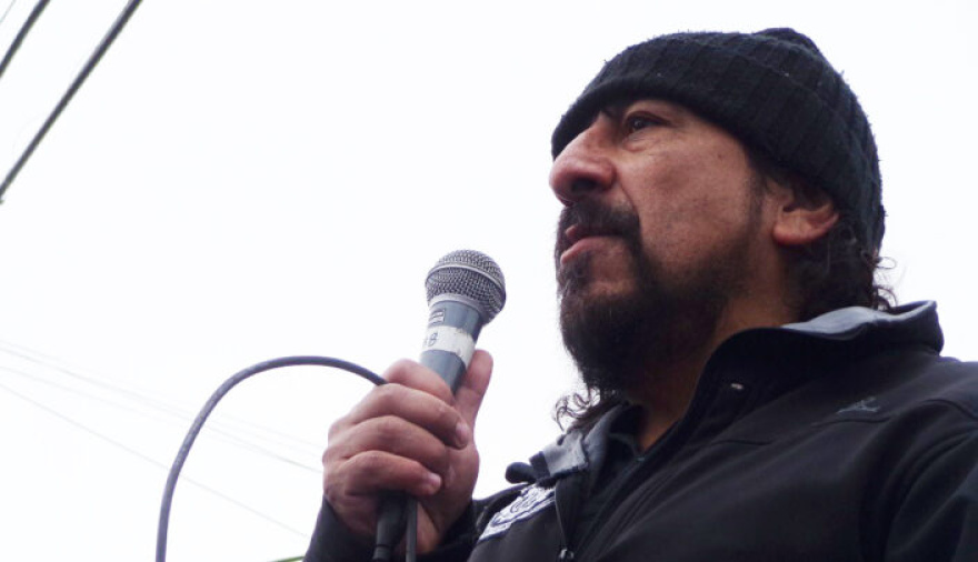 “Retrocedimos más de 100 años en derechos laborales”, advirtió Oscar Martínez