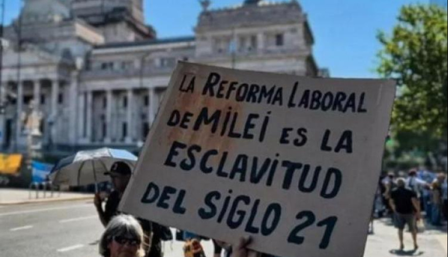 Revés para Milei: la Justicia suspendió más de 80 artículos de la reforma laboral