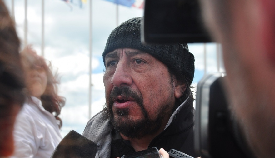 Oscar Martínez: “La única alternativa es la lucha para defender la industria y los puestos de trabajo”