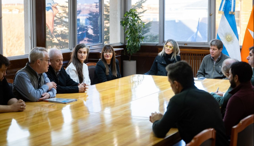 TIERRA DEL FUEGO Y SENASA AVANZAN EN UNA AGENDA DE TRABAJO PARA FORTALECER EL DESARROLLO ACUÍCOLA Y DIVERSIFICAR LA MATRIZ PRODUCTIVA