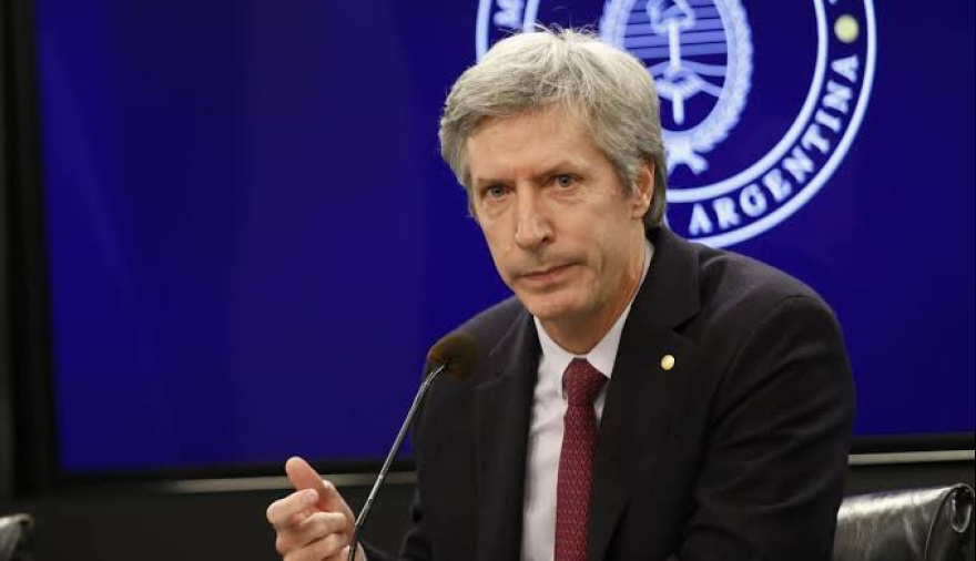 Desaparecieron 4 billones de pesos en las cuentas del Banco Central y Bausili contestó: "en algún lado están"