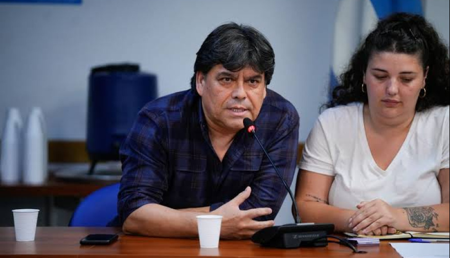 “El sistema no colapsa por ellos, colapsa por las políticas de este Gobierno”