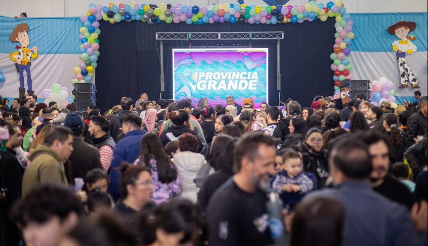 Multitudinario festejo de las Infancias de Provincia Grande